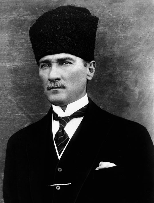Mustafa Kemal Atatürk ممطفي كمال اتاترك